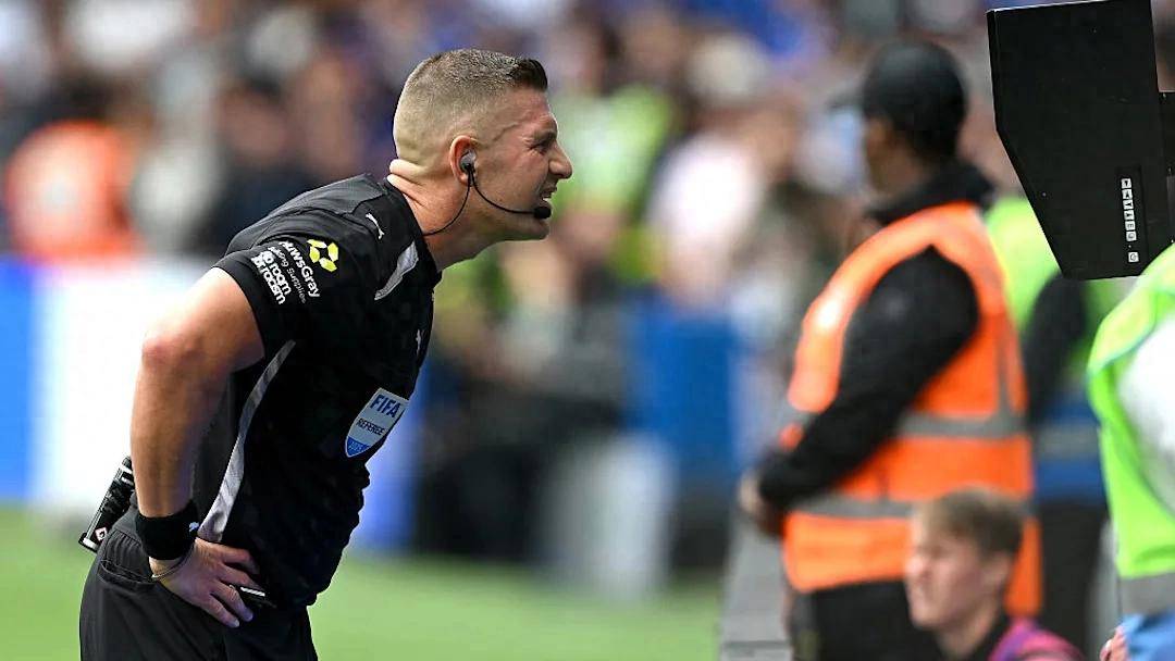 关于今晨英超传出新动向，切尔西防线松动，管理层表态：目标明确，训练强度明显提升的信息爱游戏官网